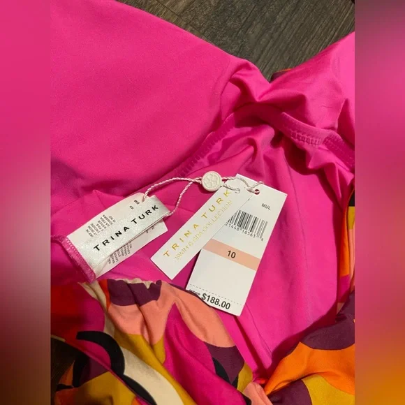 Trina Turk Fan Faire 1 Piece Swimsuit - Picture 6 of 6